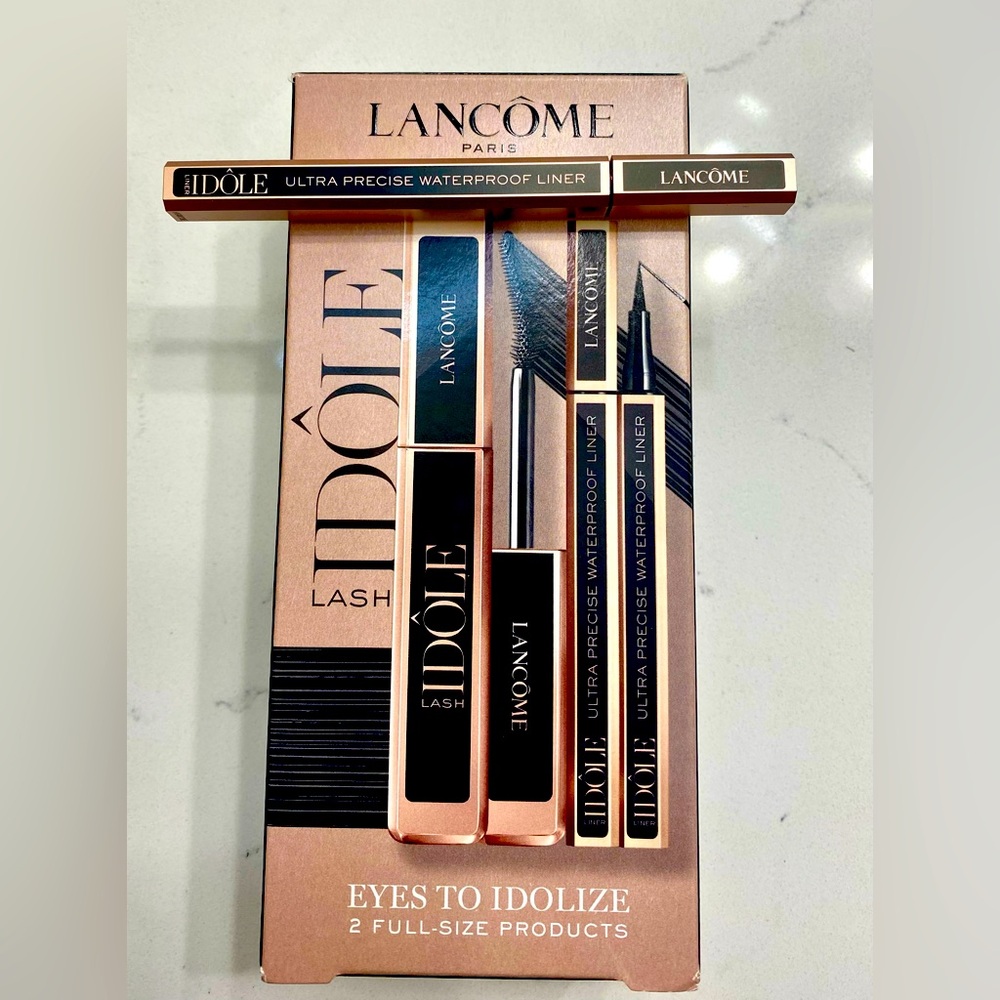 Lancome Idôle Ultra Precise Waterproof Liner,  01 Glossy Black - NEW